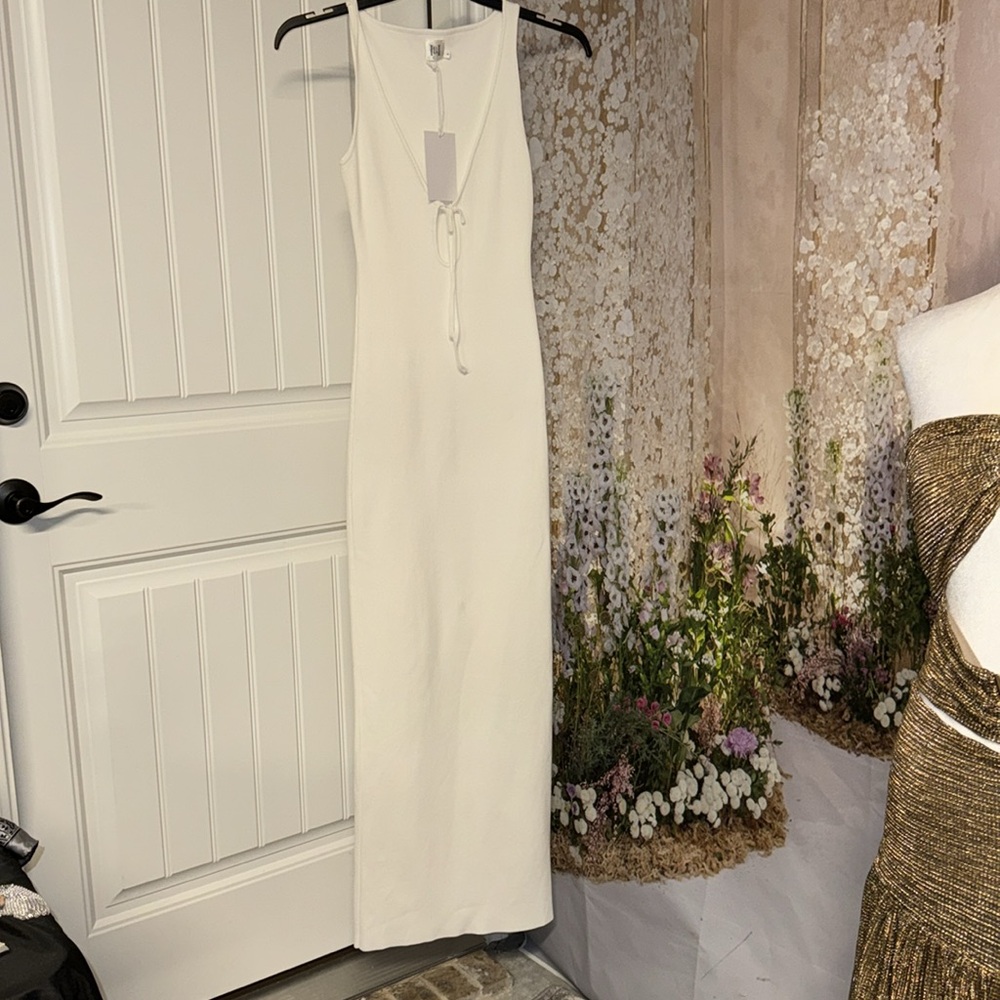 Helsa Teva Knit Dress in White - Picture 5 of 7